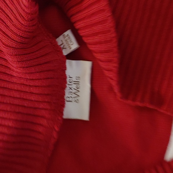 Sweater - Picture 2 of 3